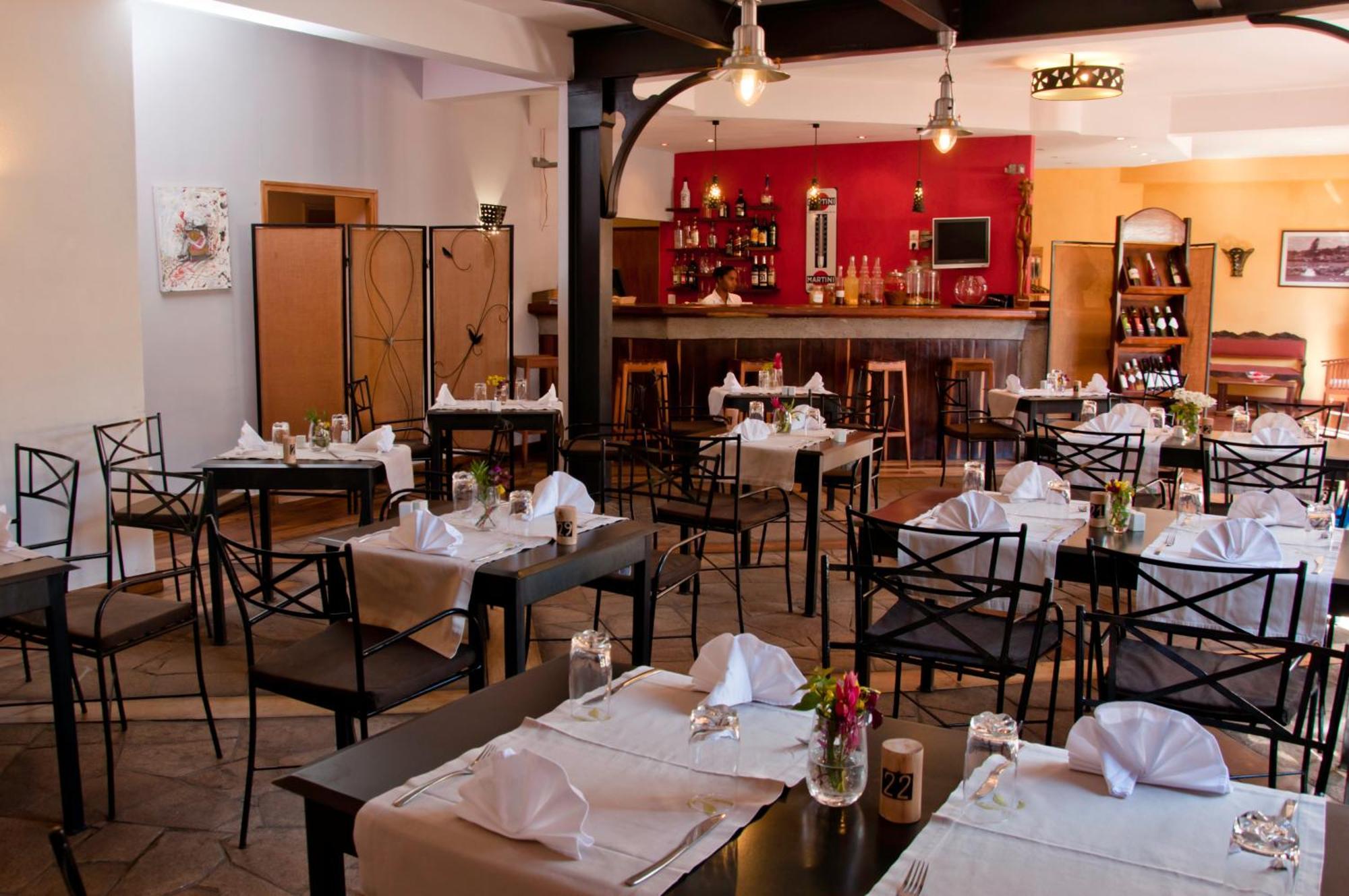 Hotel Restaurant Le Combava 塔那那利佛 外观 照片