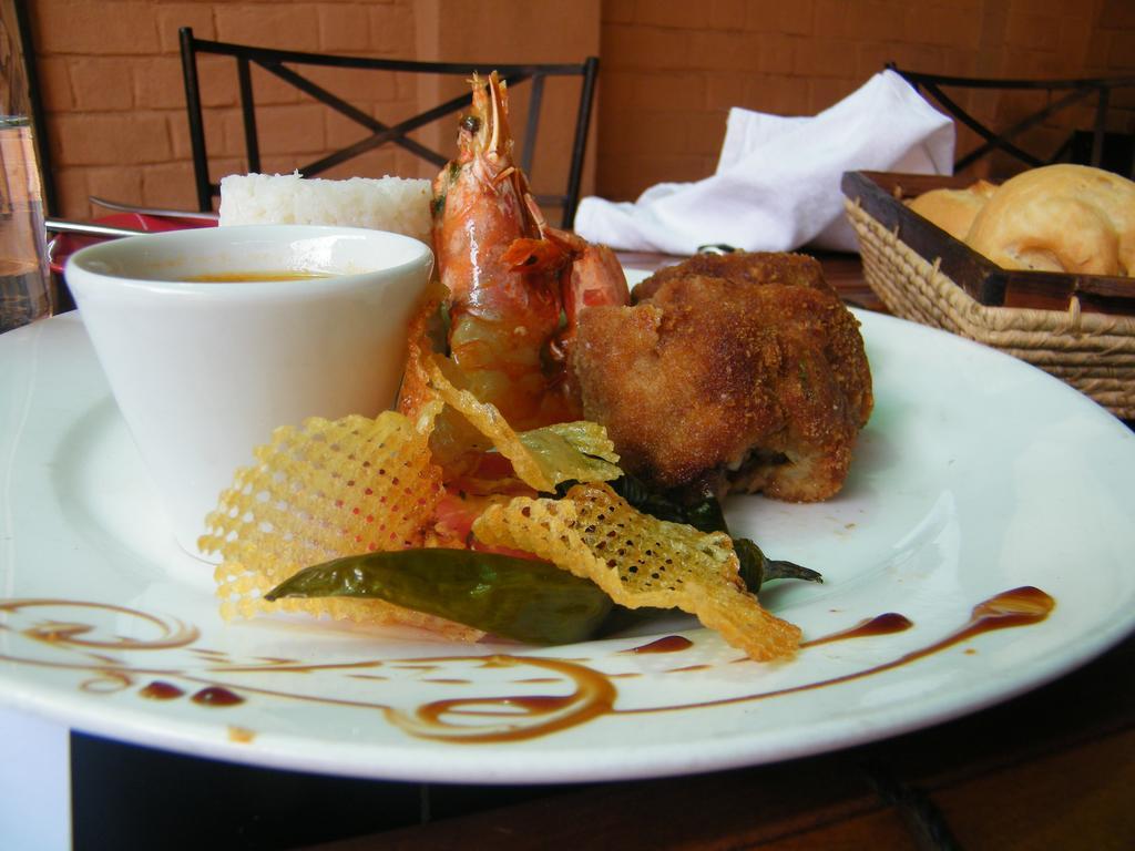 Hotel Restaurant Le Combava 塔那那利佛 外观 照片